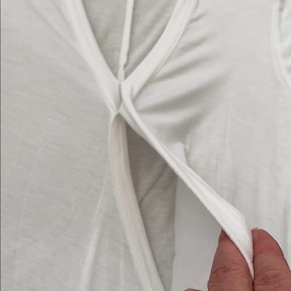 NY&C. New York & Company XS white top - Picture 8 of 15